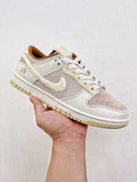 Nike SB Dunk Low  "beige white "