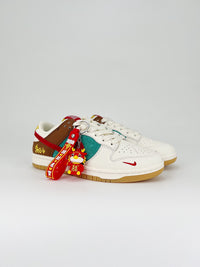 Nike SB Dunk Low red