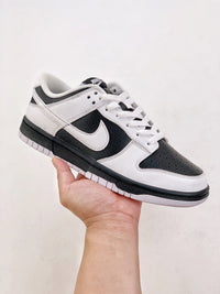 Nike SB Dunk Low "white black"