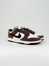 Nike SB Dunk Low brown