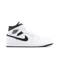 AIR JORDAN 1 MID WHITE BLACK