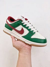Nike SB Dunk Low " green red  "
