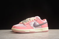 Nike SB dunk low pink star shoes