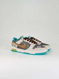 Nike SB Dunk Low touch down