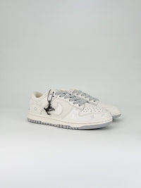 Nike SB Dunk low grey white LV