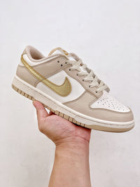 Nike SB Dunk Low "beige gold"