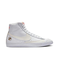 NIKE BLAZER MID 77 VINTAGE WHITE GOLD EMBLEM WOMENS