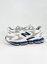 New balance 2000 grey and navy